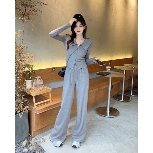 Bộ Áo Tay Dài Mix Quần Ống Suông SA069 Chemstore cho Nữ - Women - Hình ảnh 4